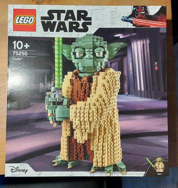 Lego starwars Yoda 75255 neuf sous scellés disponible aux enchères