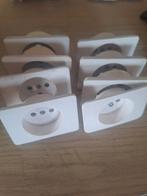 Niko stopcontacten, Ophalen