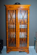 Magnifieke Engelse vitrinekast in taxus, Ophalen, Gebruikt, 100 tot 150 cm, 200 cm of meer