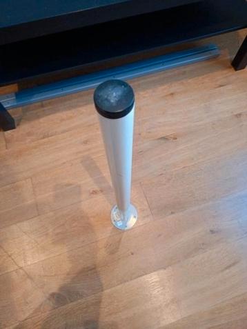 Ikea adils poot beschikbaar voor biedingen