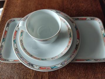 VINTAGE KOFFIESERVIES beschikbaar voor biedingen