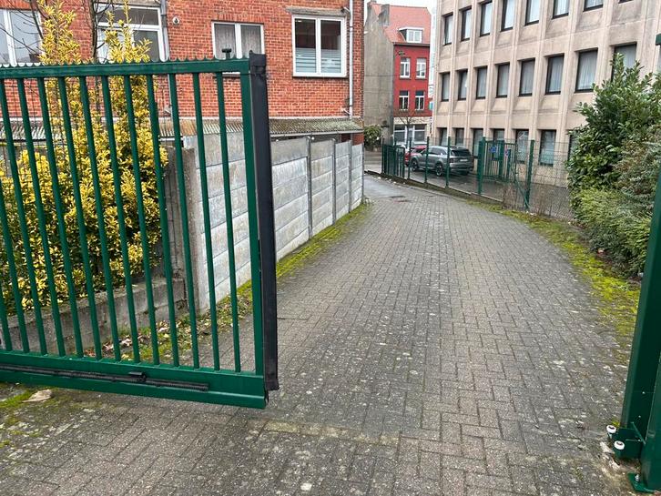 Box a louer( stockage ), Autos : Divers, Garages