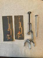 Oud instrument voor het ontpitten van kersen en olijven, Antiek en Kunst, Ophalen