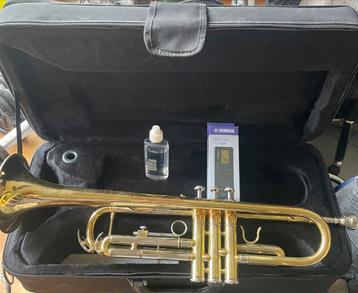 J.Micheal TR200 Trompet  met reistas en tuner. 