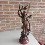 Victoria – Gesigneerd bronzen beeld door Hippolyte Moreau (H, Antiek en Kunst, Ophalen