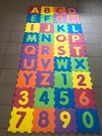 34 foam speeltegels letters en cijfers, Enfants & Bébés, Jouets | Puzzles pour enfants, Enlèvement, Utilisé
