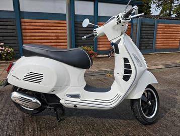 Vespa gts 125 super van 2020 beschikbaar voor biedingen