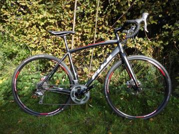 Gravel / road FUJI disc brake sportif one3 beschikbaar voor biedingen