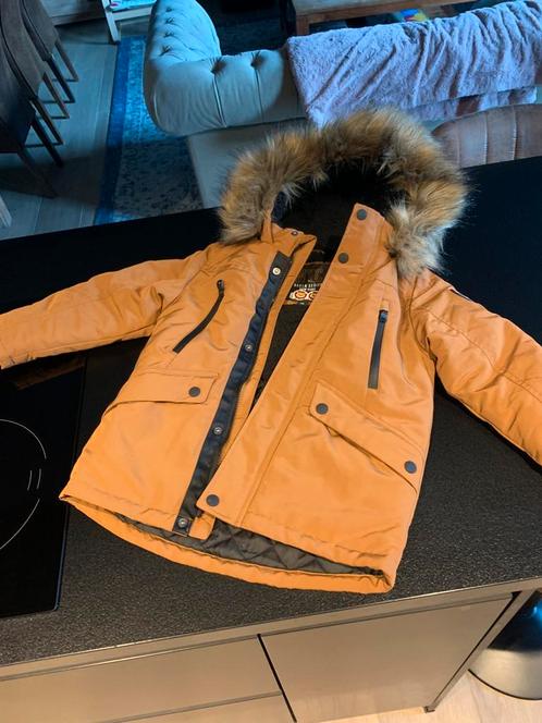 Warme wintervest maat 116 kleur CAMEL, Kinderen en Baby's, Kinderkleding | Maat 116, Nieuw, Jongen of Meisje, Jas, Ophalen