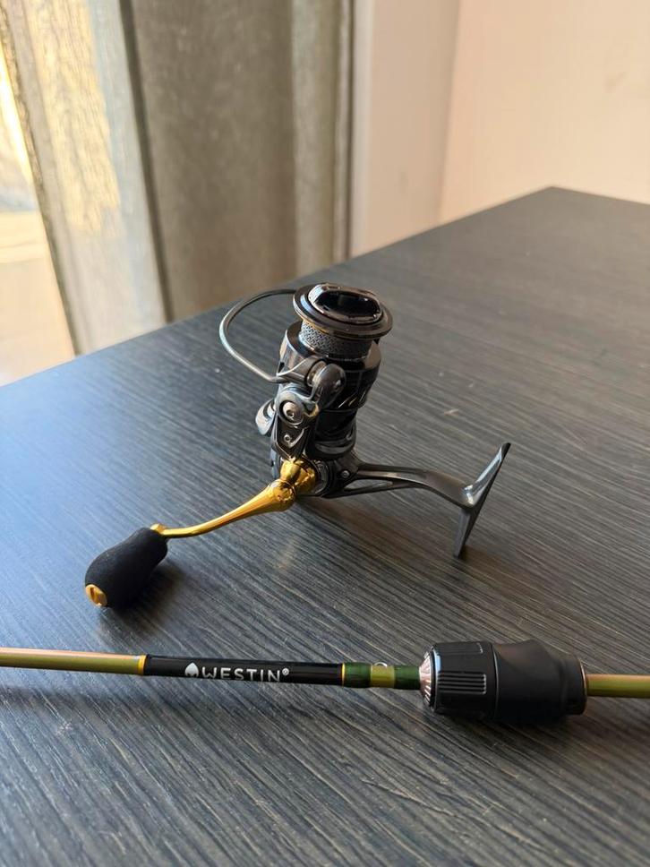 Westin w6 spoon 2-7gr + gloednieuwe spro spectre 1000 molen, Watersport en Boten, Hengelsport | Roofvissen, Zo goed als nieuw