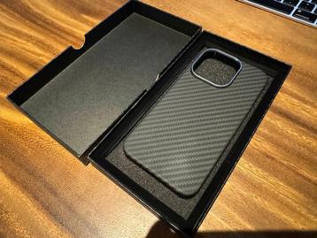 Carbon case Apple iPhone 15 Pro hoesje met Magsafe
