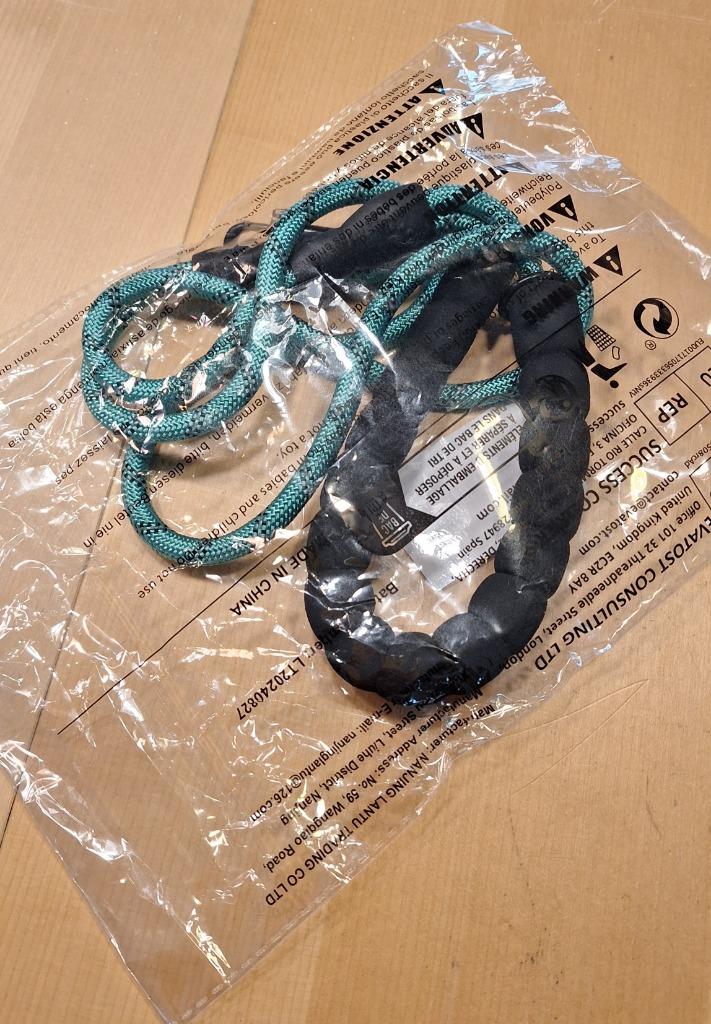 Te koop nieuwe stevige nylon hondenriem (lengte: 120 cm)., Dieren en Toebehoren, Ophalen of Verzenden, Nieuw, Hondenriem