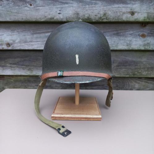 Original American WW2 M1 combat helmet 1st. Lieutenant, Verzamelen, Militaria | Tweede Wereldoorlog, Landmacht, Helm of Baret