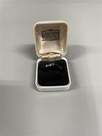 9 karaat goud ring met drie heldere stenen - gouden ring, Ophalen of Verzenden, Zo goed als nieuw, Goud, Goud