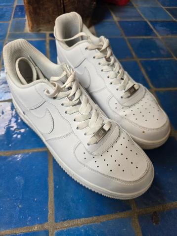 Nike air force 41 beschikbaar voor biedingen