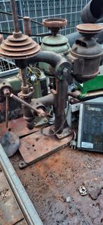 Ancienne foreuse sur colonne, Jardin & Terrasse, Pompes à eau, Enlèvement