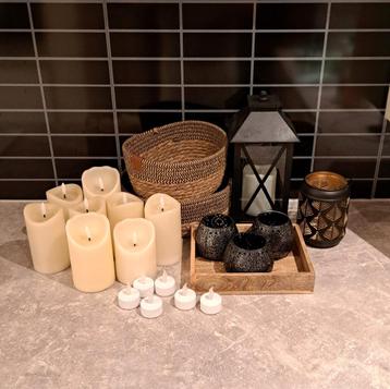 Lot LED Kaarsen en potjes en mandjes en decoratie  beschikbaar voor biedingen