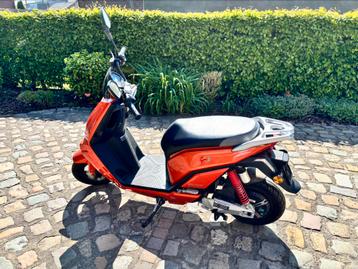 Scooter Lifan electrisch, Fietsen en Brommers, Ophalen, Zo goed als nieuw, Elektrisch
