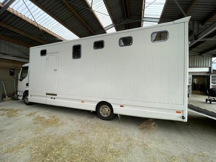Propere paardenvrachtwagen voor 6 paarden, Dieren en Toebehoren, Paarden en Pony's | Trailers en Aanhangwagens, Gebruikt, Overige typen