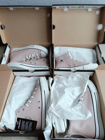 Lot de 4 Converses Chuck Taylor All Star beschikbaar voor biedingen