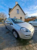 Fiat Punto 2016 benzine euro 6, Autos, Fiat, Capteur de stationnement, Argent ou Gris, Achat, Euro 6