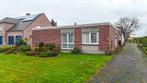 Bungalow met grote werkplaats en weide op 42 are in Alken, Provincie Limburg