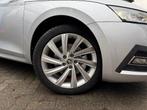 Skoda Octavia BREAK-PHEV-PANO-HUD-ACC-APP-MEMORY-AMBILIGHT, Auto's, Skoda, USB, Stof, 5 deurs, Hybride Elektrisch/Benzine