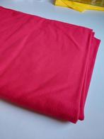 2 meter dunne fleece stof rood, 120 cm of meer, Ophalen of Verzenden, Polyester, Rood
