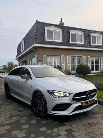 Mercedes-Benz CLA250E AMG FULL, Auto's, CLA, Alcantara, Wit, Bedrijf