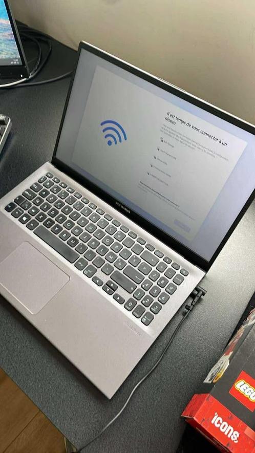 Asus Vivobook Intel Core i7, Computers en Software, Windows Laptops, Zo goed als nieuw, 15 inch, SSD, 4 Ghz of meer, 8 GB, Azerty