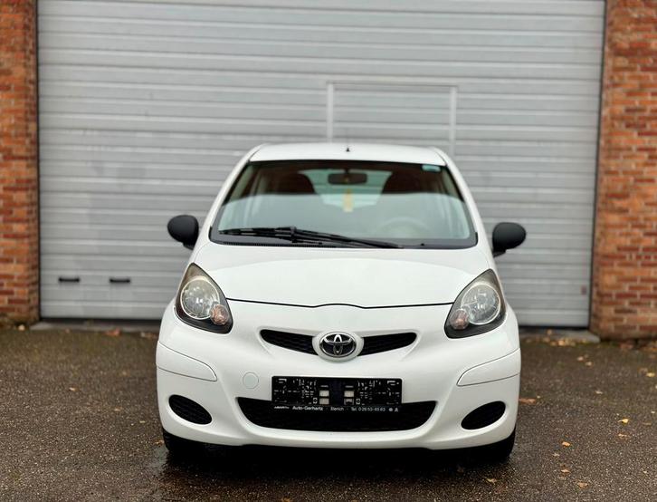 Toyota Aygo 1.0 essence | bon état | approuvé !, Autos, Toyota, Entreprise, Achat, Aygo, ABS, Airbags, Ordinateur de bord, Electronic Stability Program (ESP)