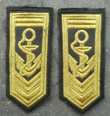 FORCE NAVALE / MARINE - PAIRE DE GRADES beschikbaar voor biedingen