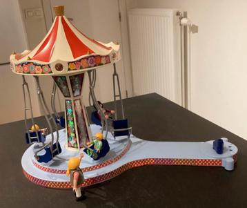 Playmobil 5548: draaimolen met vliegende stoelen. beschikbaar voor biedingen