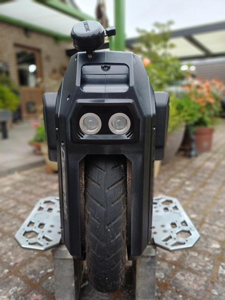 Monowheel Extreme Bull Commander, Vélos & Vélomoteurs, Vélos | Unicycles, Utilisé, Électrique, Enlèvement