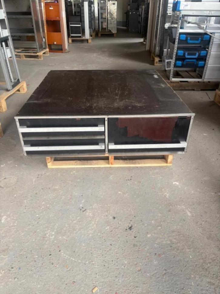 Beks Vloerlade (2440) L129 B124 H33 €599, Auto diversen, Auto-accessoires, Zo goed als nieuw, Ophalen