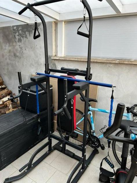 Homegym Fitness met Dumbells Krachtstation, Sport en Fitness, Fitnessapparatuur, Zo goed als nieuw, Krachtstation, Armen, Benen