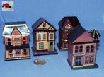 Diverse doosjes in vorm van Huisjes in papier-maché, Ophalen, Nieuw, 1:50 of kleiner, Diorama