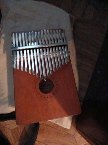 Kalimba beschikbaar voor biedingen
