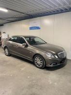 Mercedes E220 Diesel (Automaat) Euro 5 --> Weinig km, Auto's, Mercedes-Benz, Automaat, Euro 5, Bedrijf, 5 deurs