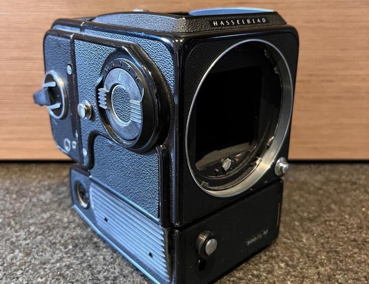 Hasselblad ELM body + Film back, Audio, Tv en Foto, Fotocamera's Analoog, Gebruikt, Spiegelreflex, Overige Merken, Ophalen