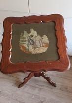 Antieke bijzettafel, Gebruikt, Vierkant, 55 tot 75 cm, Hout
