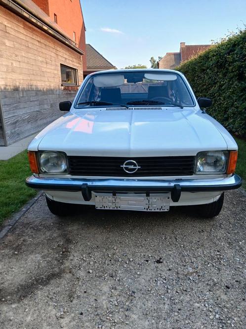 Opel kadett C2 coupe 1200S, Auto's, Oldtimers, Particulier, Opel, Coupé, Zwart, Zwart, Velours, Ophalen
