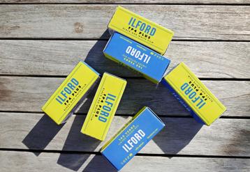 6 Ilford zwart/wit '120' films beschikbaar voor biedingen