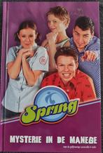 SPRING - Mysterie in de manege, Boeken, Studio 100, Ophalen of Verzenden, Zo goed als nieuw, Fictie