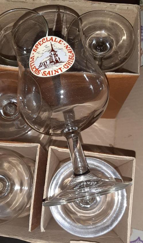 lot de 40 verres differents voir liste, Collections, Verres & Petits Verres, Comme neuf, Enlèvement ou Envoi