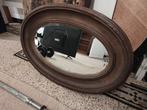 Ovale spiegel met houten frame, Enlèvement