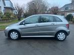 Mercedes B200 Benzine Technische controle OK, Auto's, Mercedes-Benz, 100 kW, Zwart, 4 cilinders, Leder en Stof