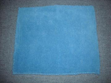 Lapje stof voor vloerkleed, bedsprei, ... beschikbaar voor biedingen