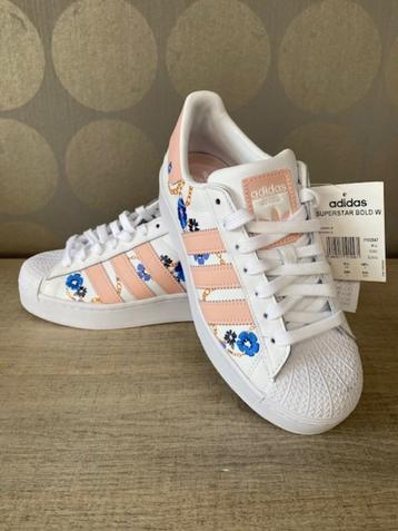 NIEUW! ADIDAS ORIGINALS Superstar Bold W Floral wit/roze maa