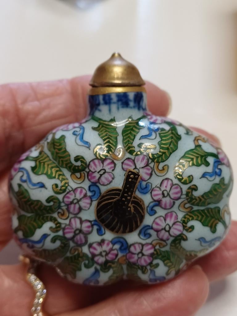 Chinees prachtig snuff flesje ., Antiek en Kunst, Curiosa en Brocante, Ophalen